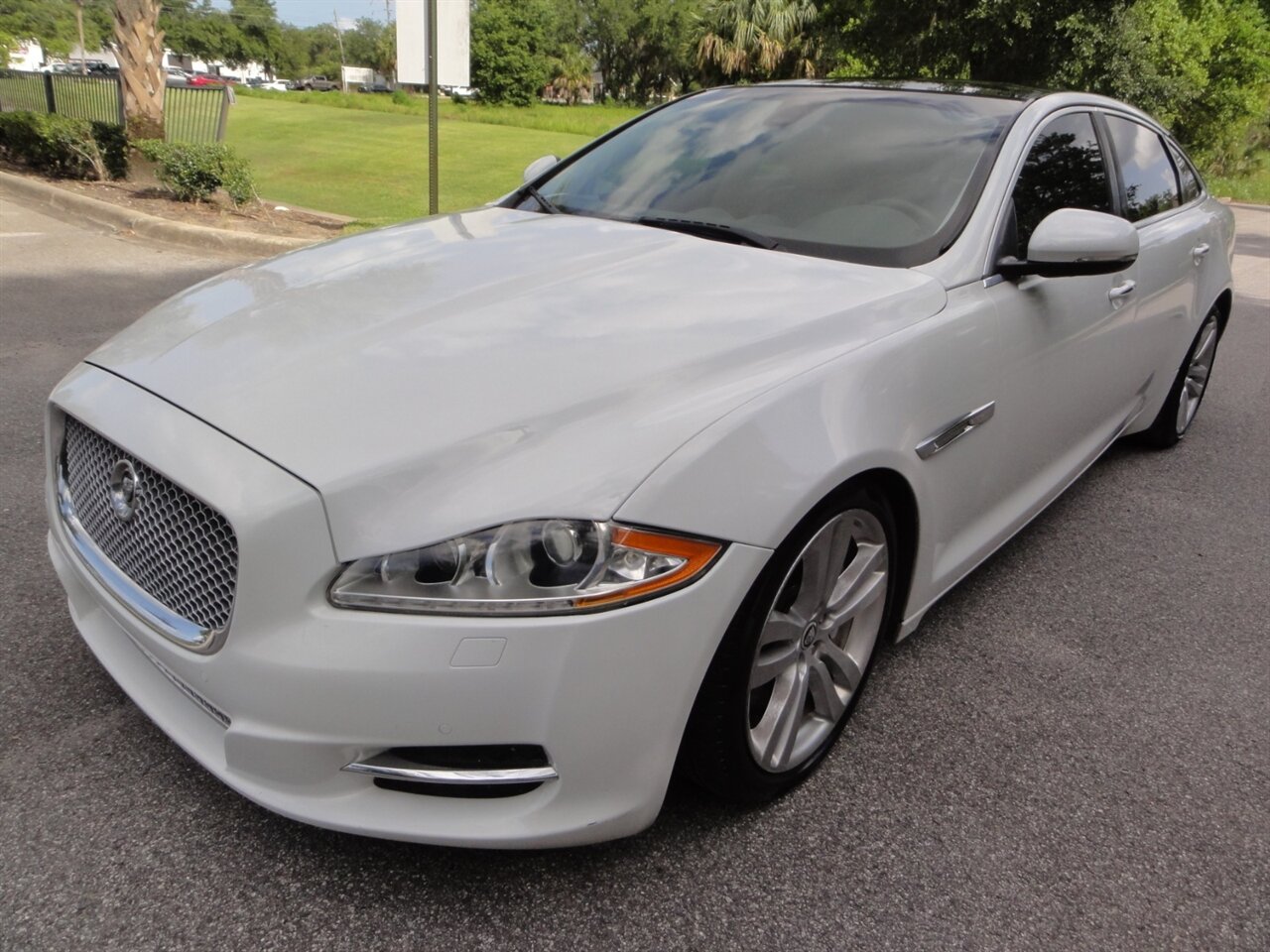 2011 Jaguar XJL Premium - Photo 2 - Deland, FL 32720