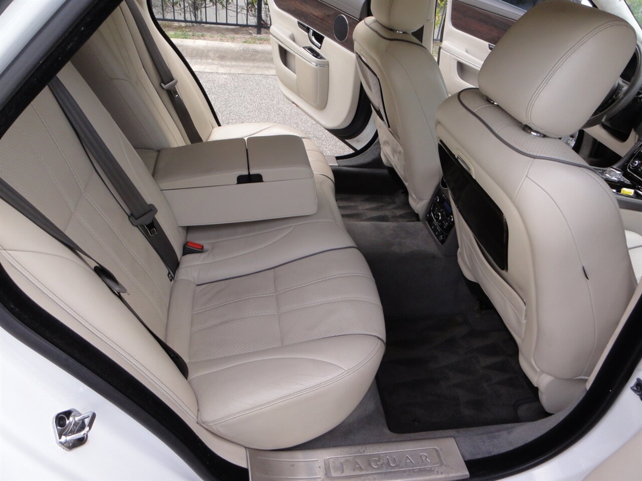 2011 Jaguar XJL Premium - Photo 40 - Deland, FL 32720