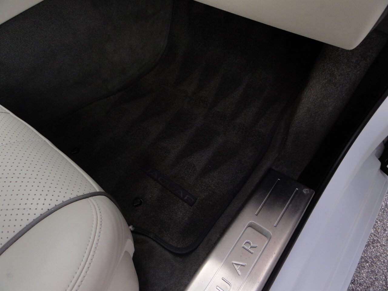 2011 Jaguar XJL Premium - Photo 44 - Deland, FL 32720