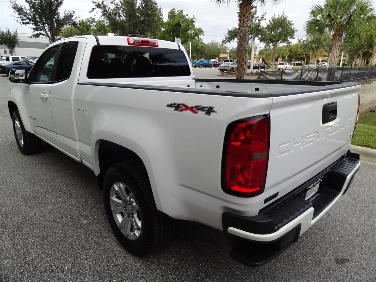 2022 Chevrolet Colorado LT - Photo 4 - Deland, FL 32720