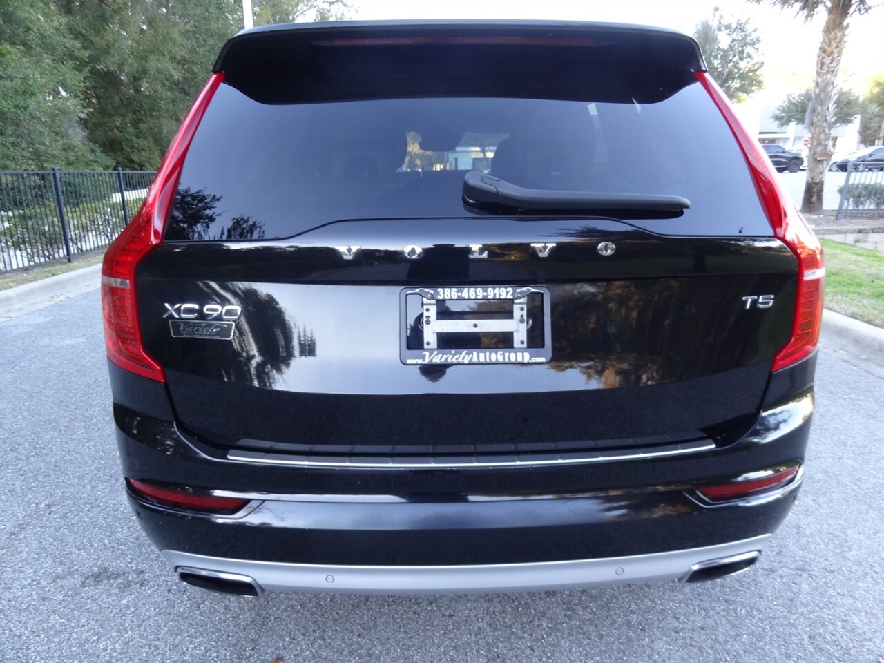 2020 Volvo XC90 T5 Momentum  Premium - Photo 14 - Deland, FL 32720