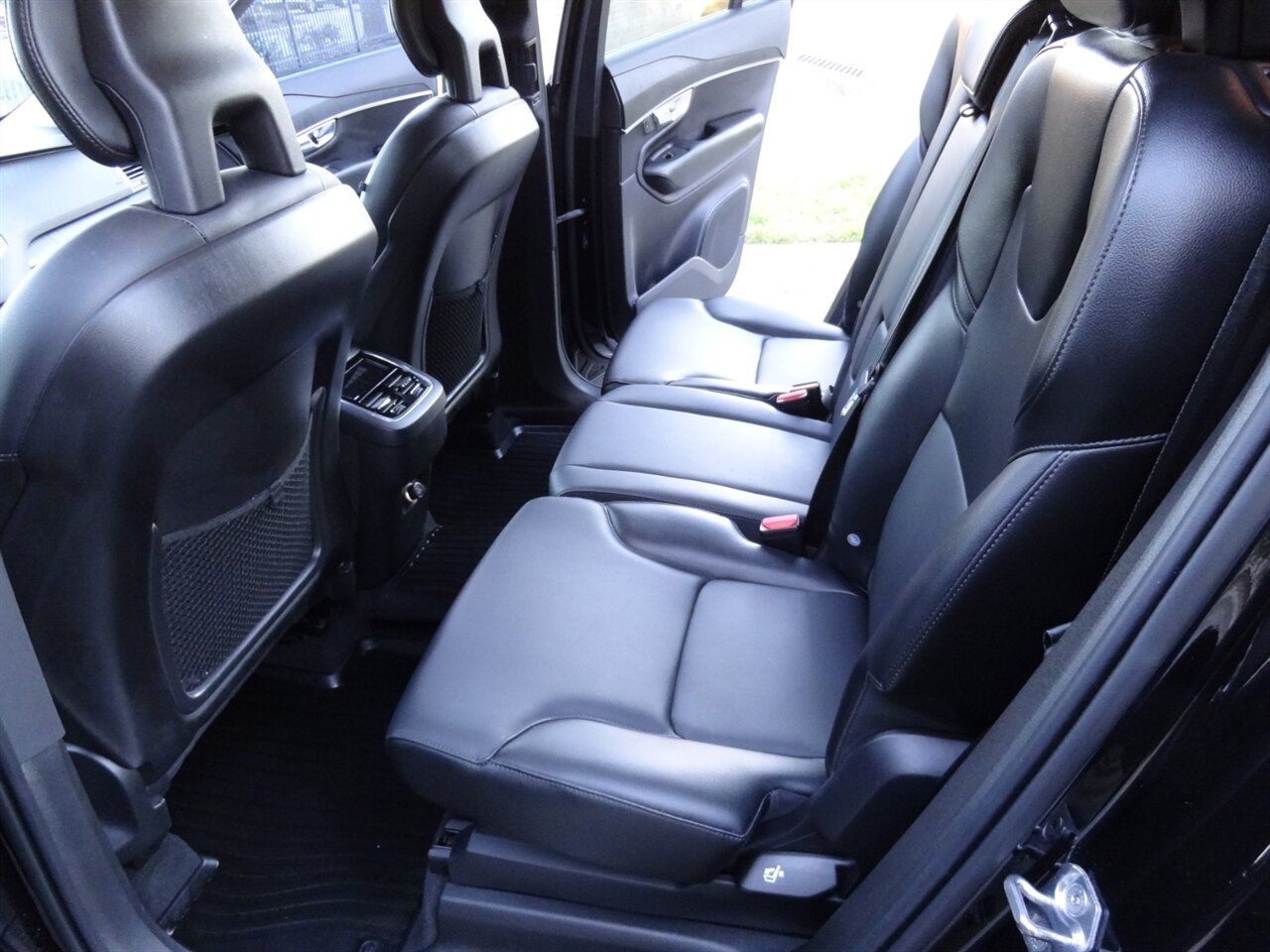 2020 Volvo XC90 T5 Momentum  Premium - Photo 32 - Deland, FL 32720