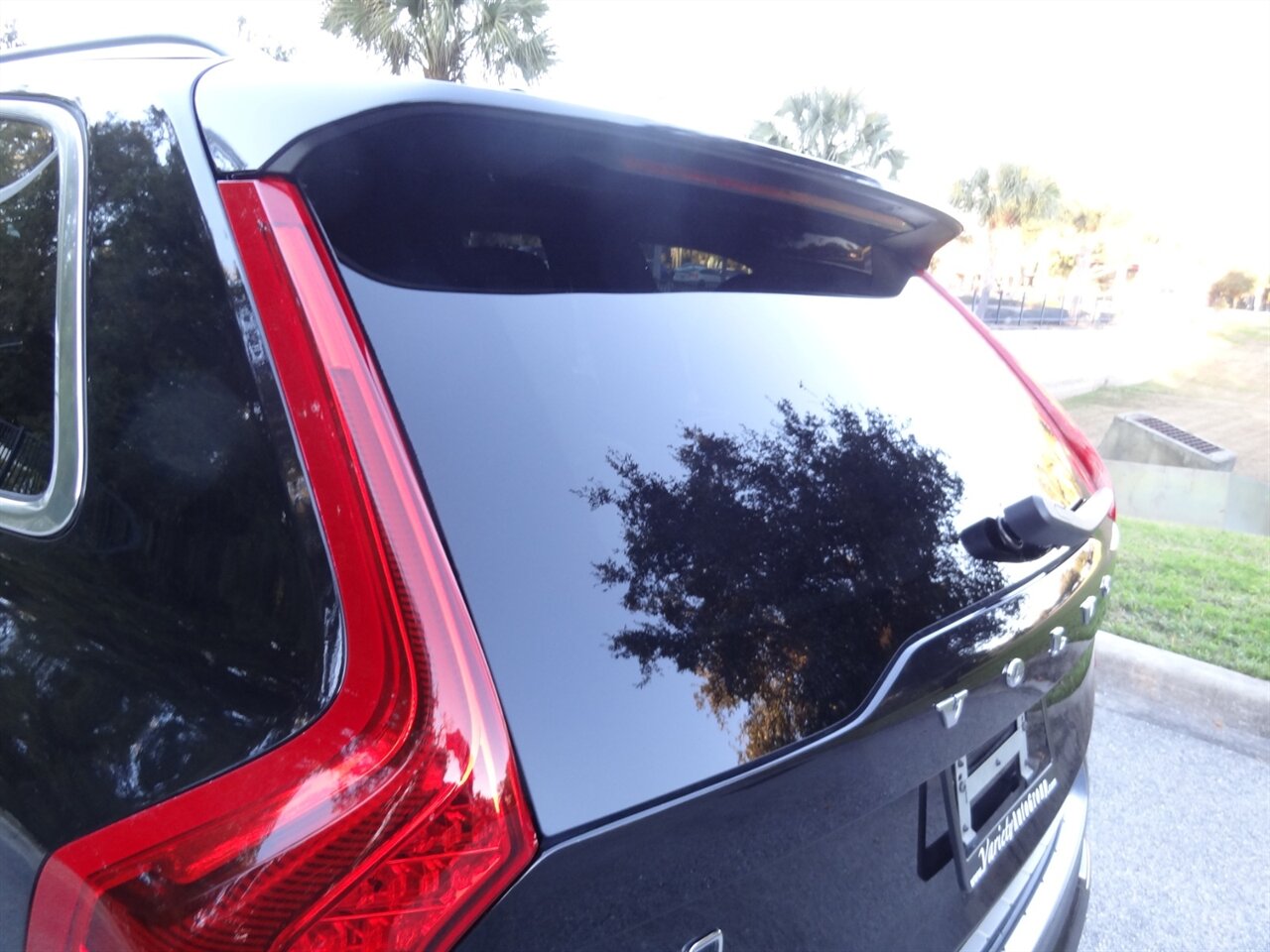 2020 Volvo XC90 T5 Momentum  Premium - Photo 20 - Deland, FL 32720