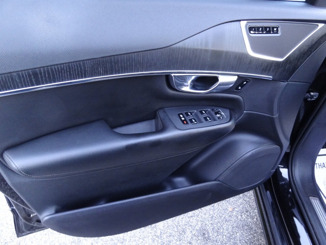 2020 Volvo XC90 T5 Momentum  Premium - Photo 27 - Deland, FL 32720