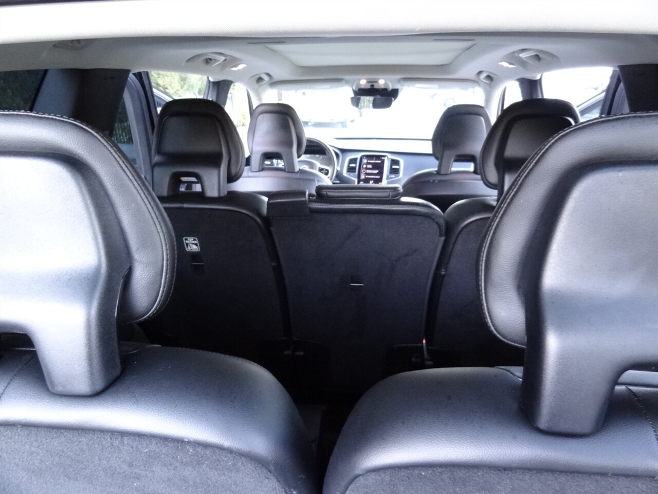 2020 Volvo XC90 T5 Momentum  Premium - Photo 37 - Deland, FL 32720