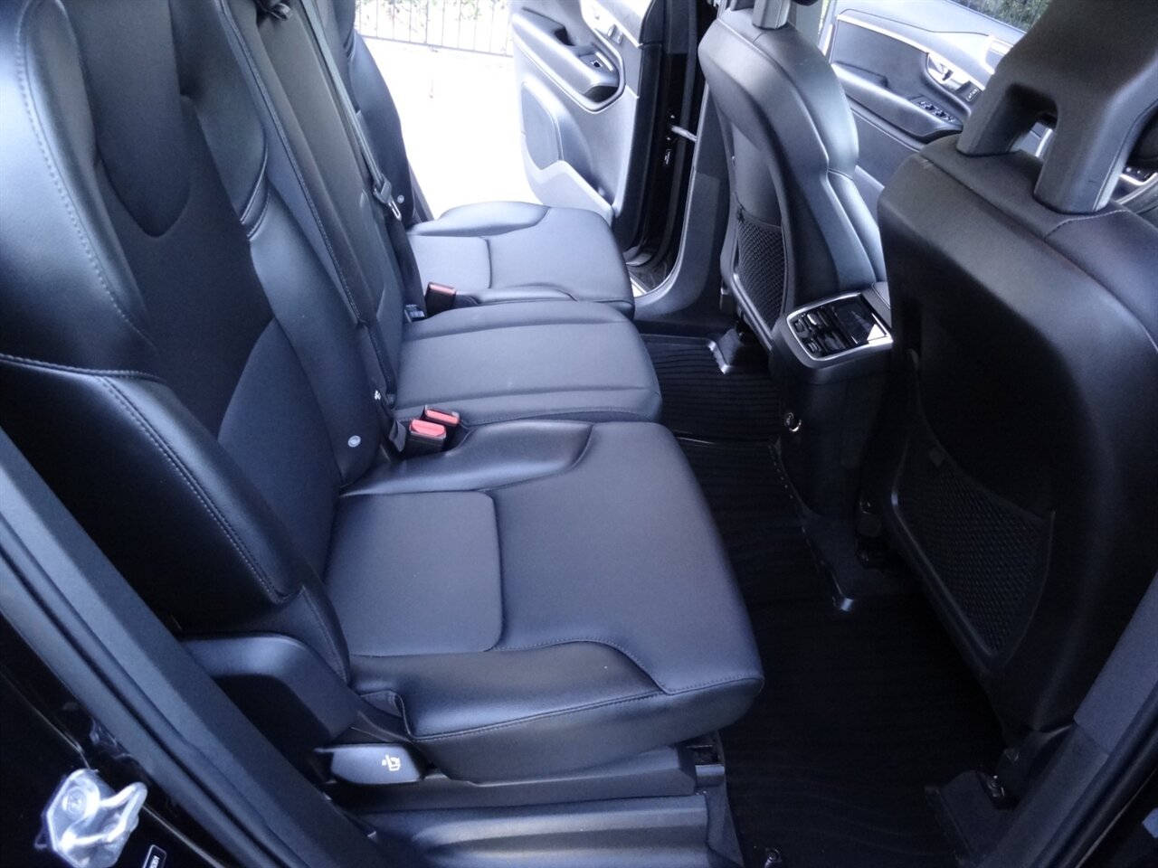 2020 Volvo XC90 T5 Momentum  Premium - Photo 39 - Deland, FL 32720