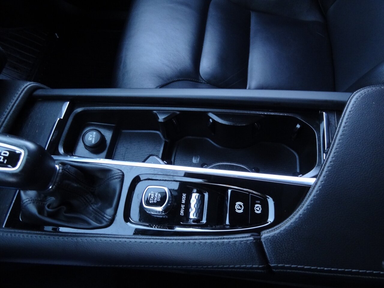 2020 Volvo XC90 T5 Momentum  Premium - Photo 56 - Deland, FL 32720