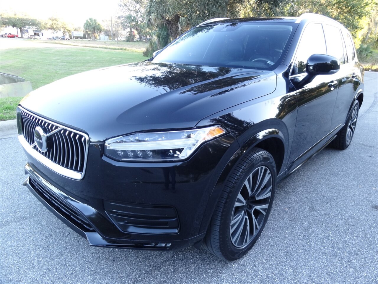 2020 Volvo XC90 T5 Momentum  Premium - Photo 2 - Deland, FL 32720