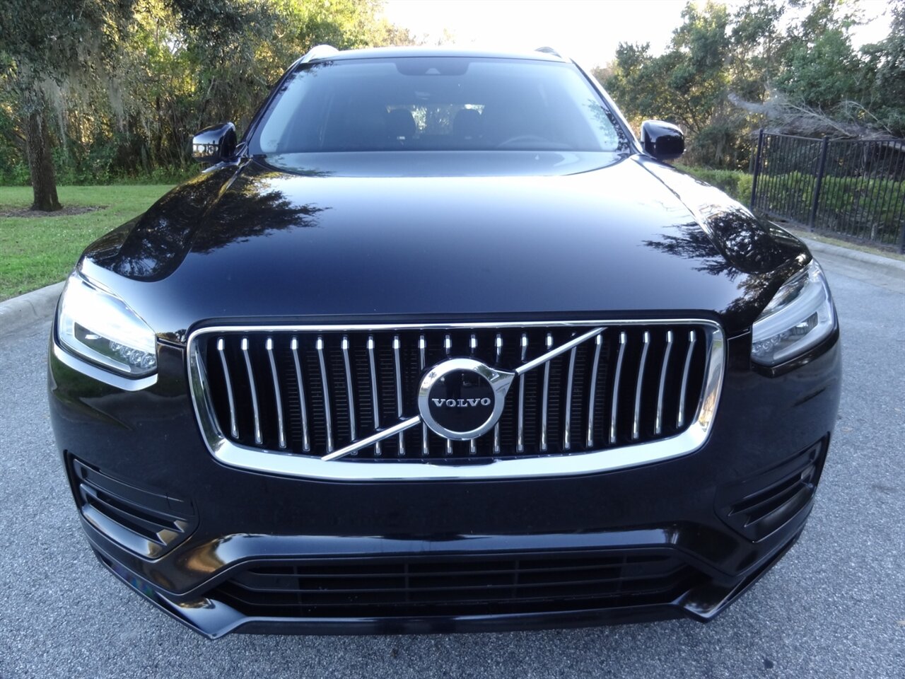 2020 Volvo XC90 T5 Momentum  Premium - Photo 5 - Deland, FL 32720