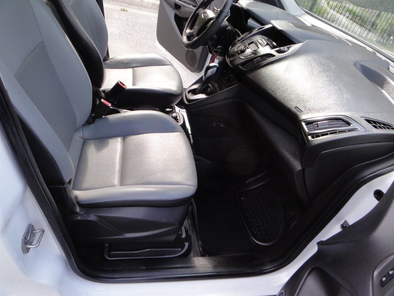 2016 Ford Transit Connect XL   - Photo 38 - Deland, FL 32720