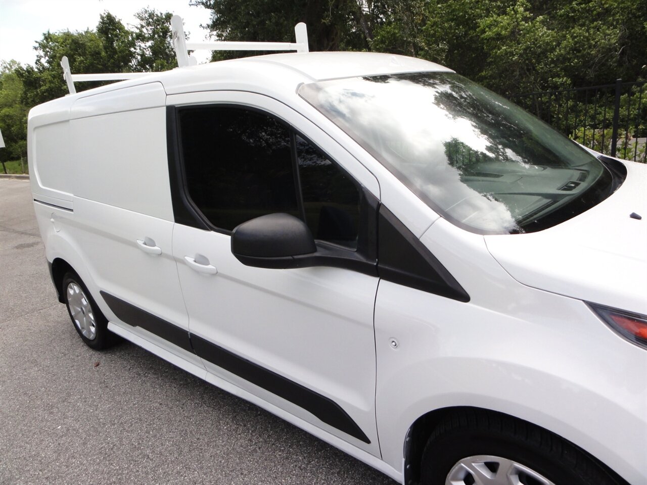 2016 Ford Transit Connect XL   - Photo 8 - Deland, FL 32720