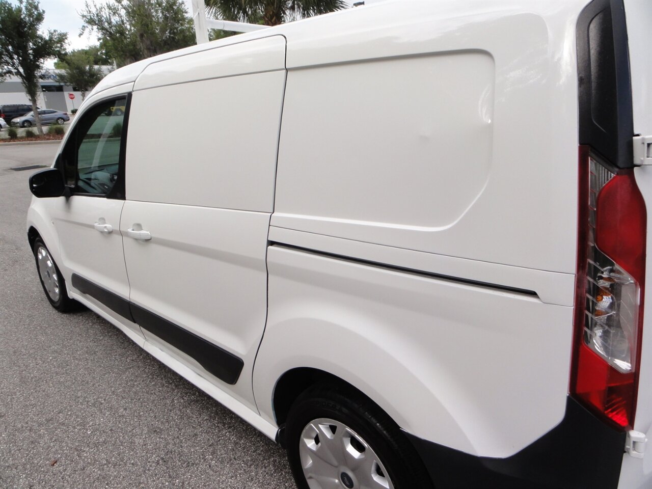 2016 Ford Transit Connect XL   - Photo 10 - Deland, FL 32720