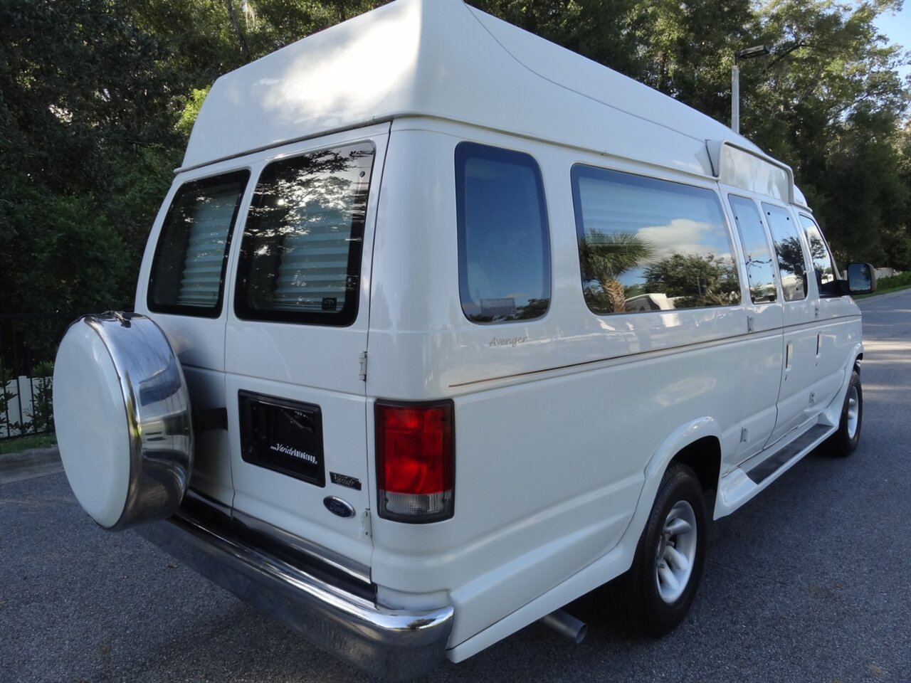 2014 Ford Primetime speciality premium conversion  VMI Handicap van - Photo 3 - Deland, FL 32720