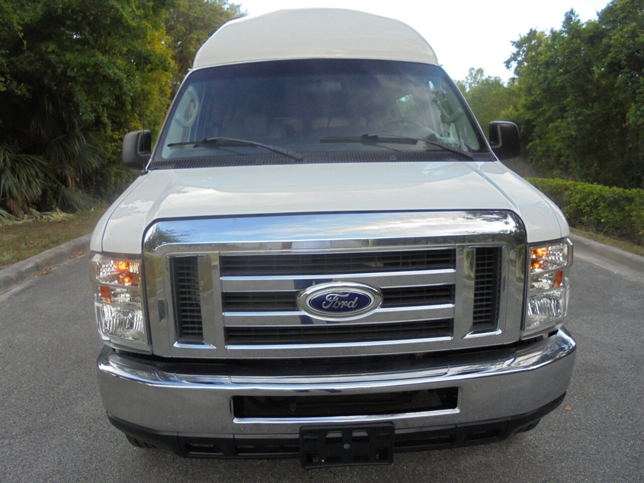 2014 Ford Primetime speciality premium conversion  VMI Handicap van - Photo 5 - Deland, FL 32720