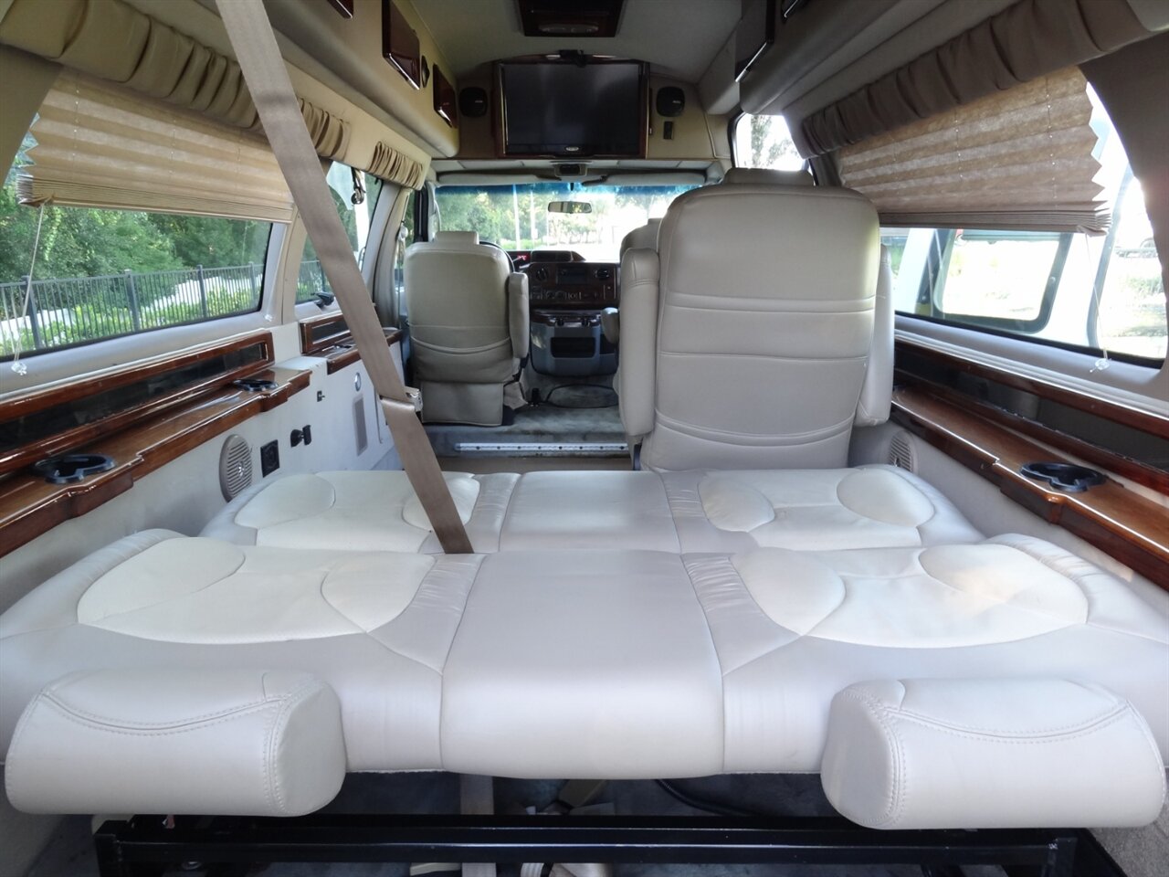 2014 Ford Primetime speciality premium conversion  VMI Handicap van - Photo 37 - Deland, FL 32720