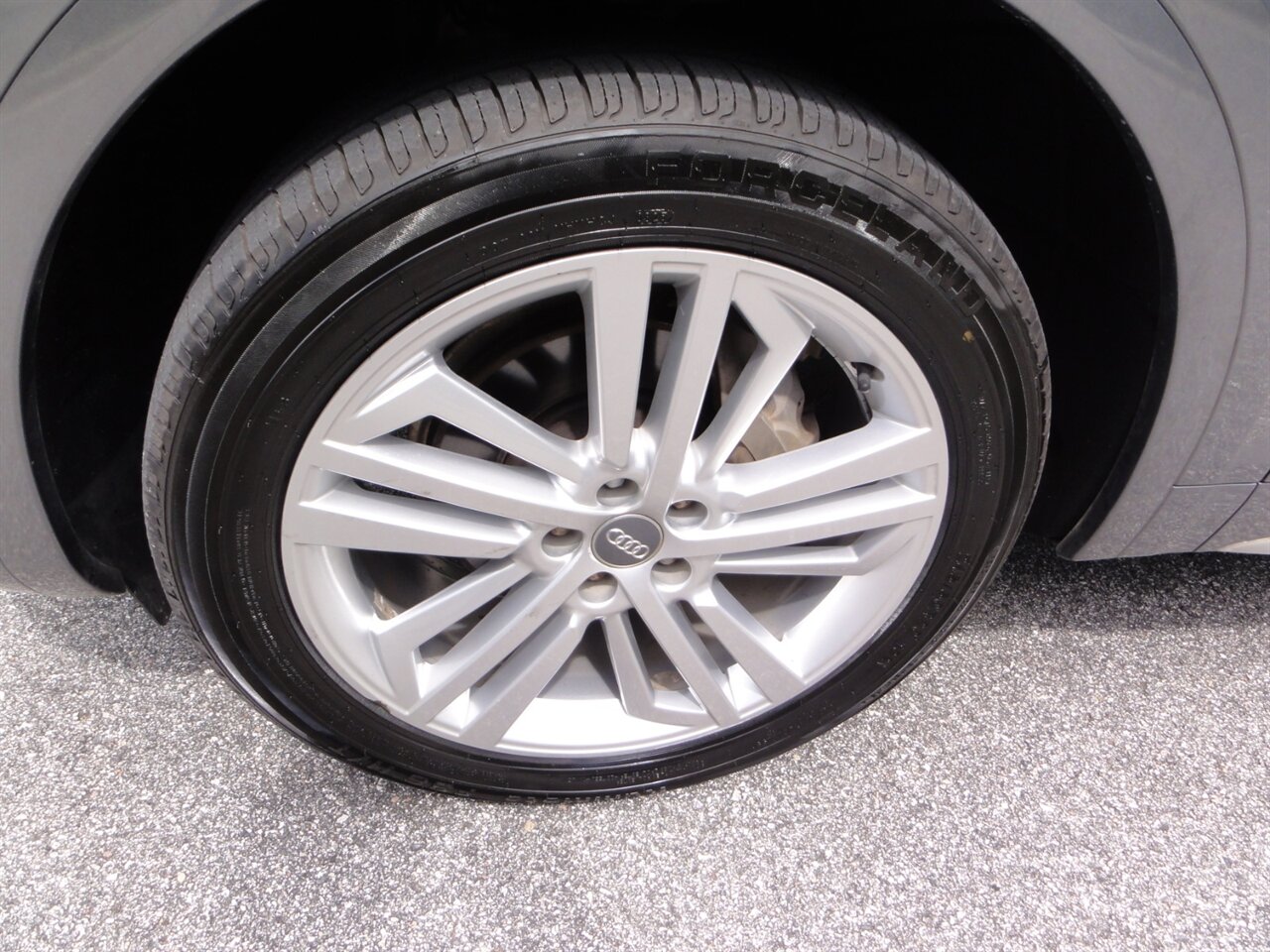 2018 Audi Q5 2.0T quattro Premium Plus - Photo 27 - Deland, FL 32720