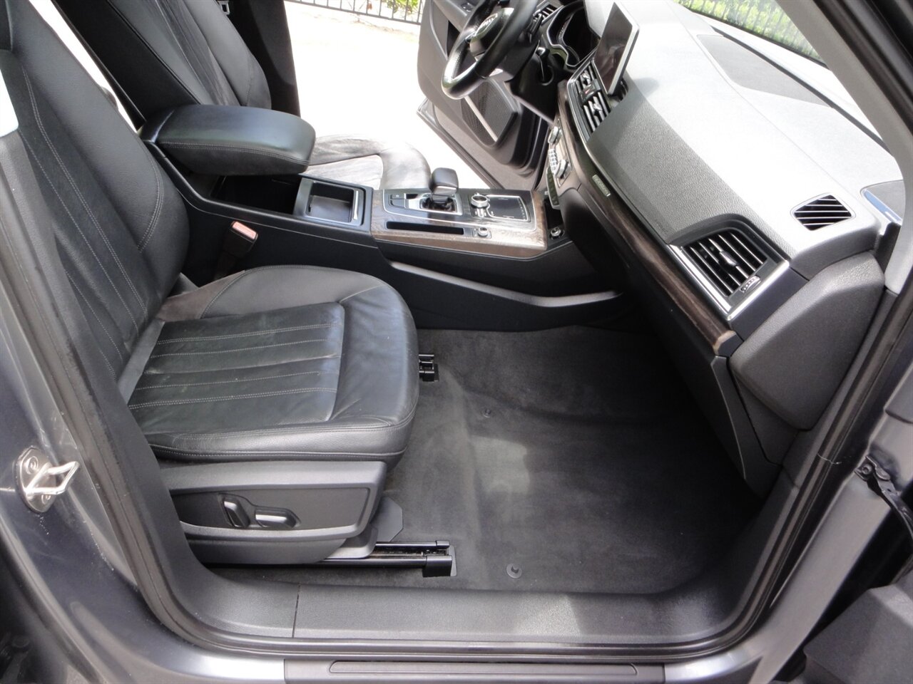2018 Audi Q5 2.0T quattro Premium Plus - Photo 40 - Deland, FL 32720