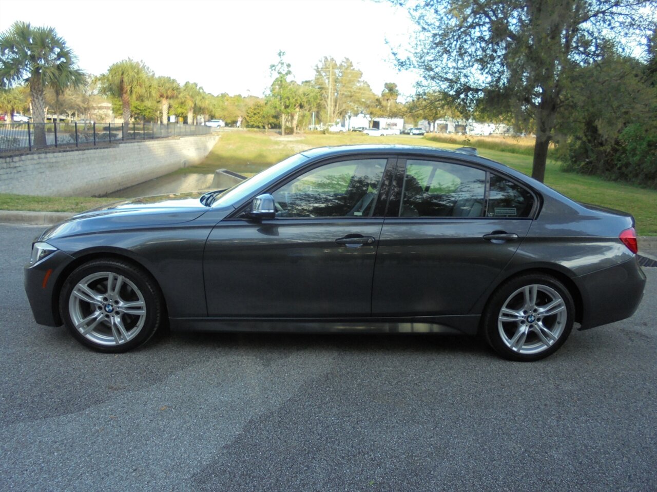 2013 BMW 328i xDrive  M-Sport - Photo 22 - Deland, FL 32720