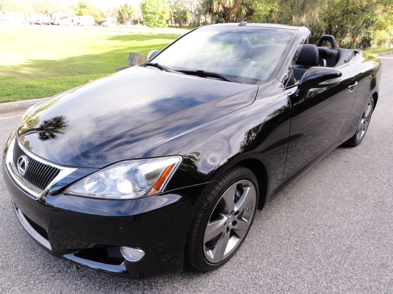 2010 Lexus IS 350C Ultra premium convertible   - Photo 2 - Deland, FL 32720