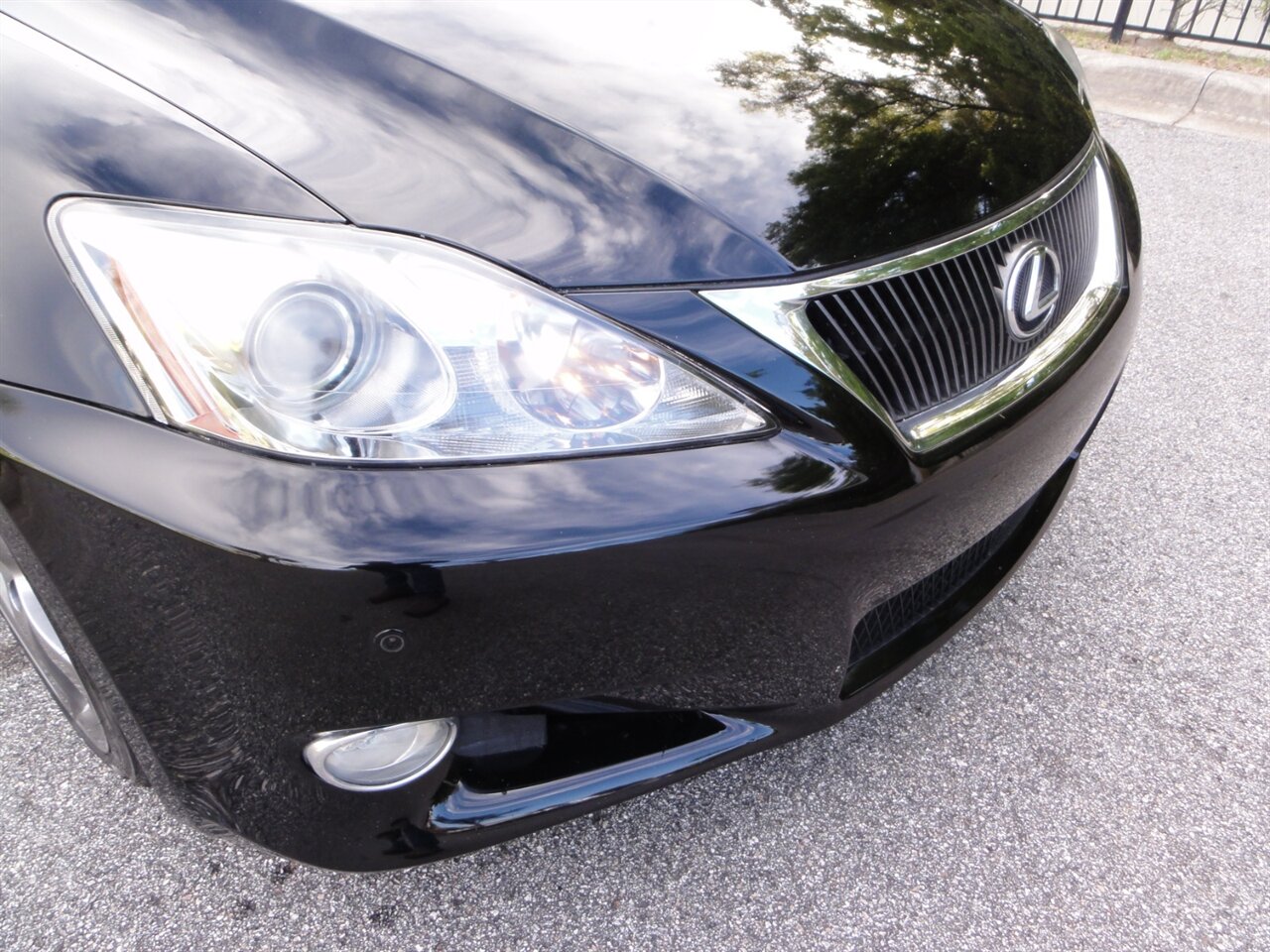 2010 Lexus IS 350C Ultra premium convertible   - Photo 10 - Deland, FL 32720