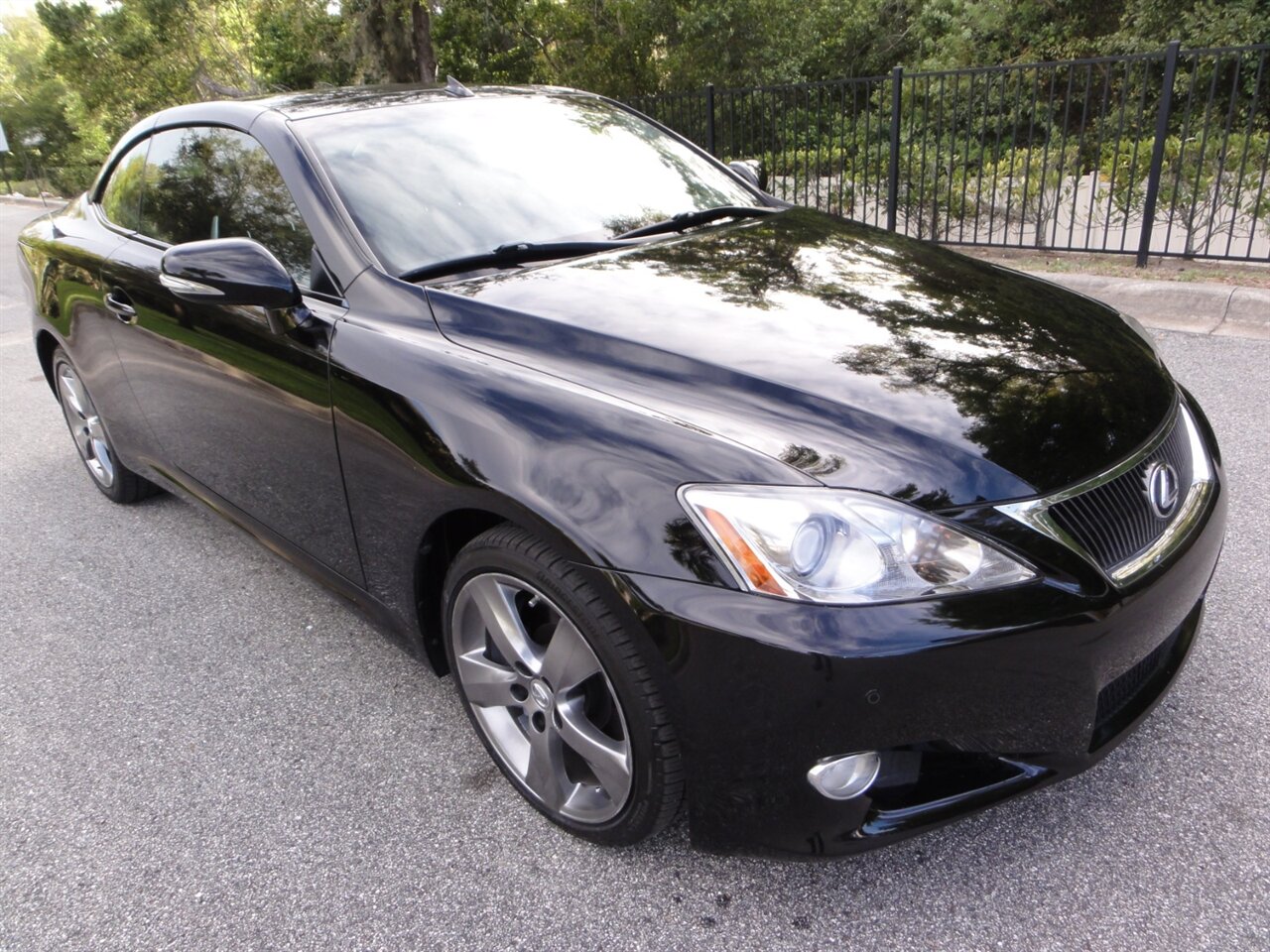 2010 Lexus IS 350C Ultra premium convertible   - Photo 5 - Deland, FL 32720