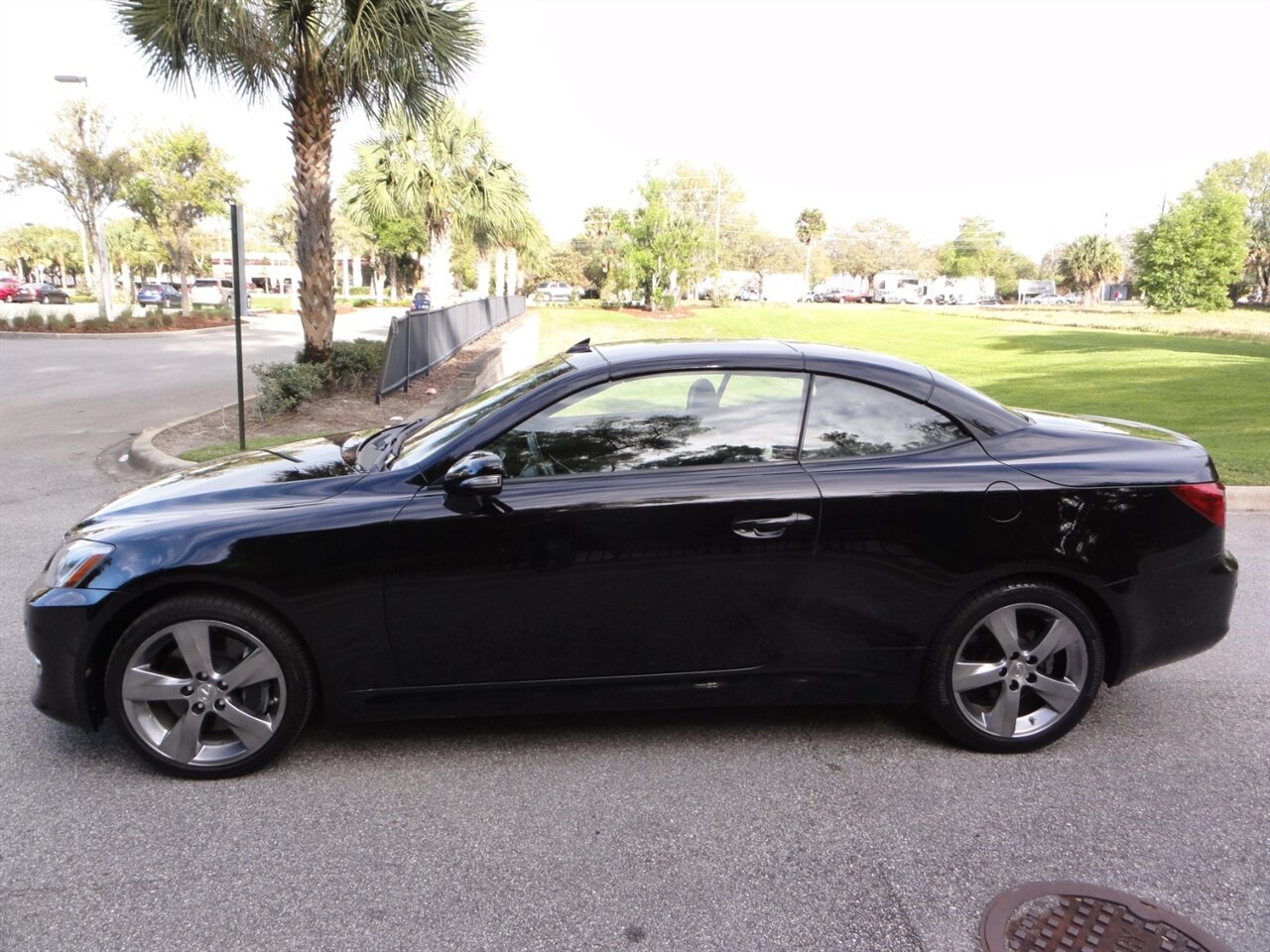 2010 Lexus IS 350C Ultra premium convertible   - Photo 22 - Deland, FL 32720