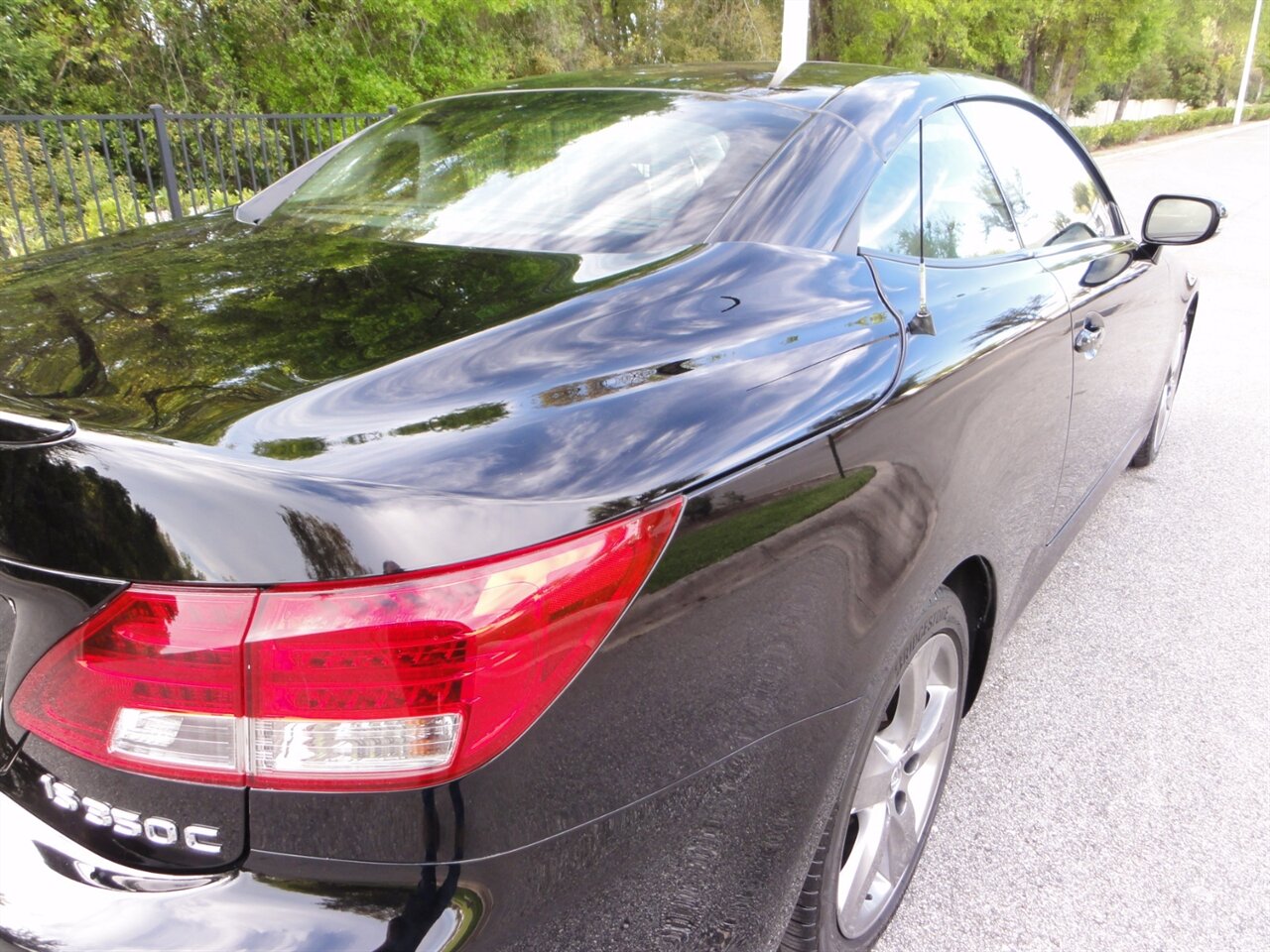2010 Lexus IS 350C Ultra premium convertible   - Photo 17 - Deland, FL 32720