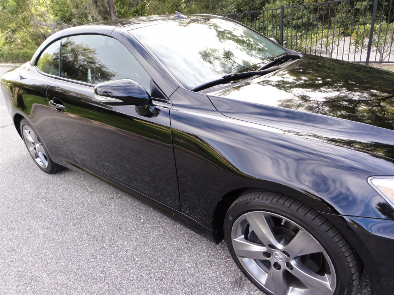 2010 Lexus IS 350C Ultra premium convertible   - Photo 12 - Deland, FL 32720