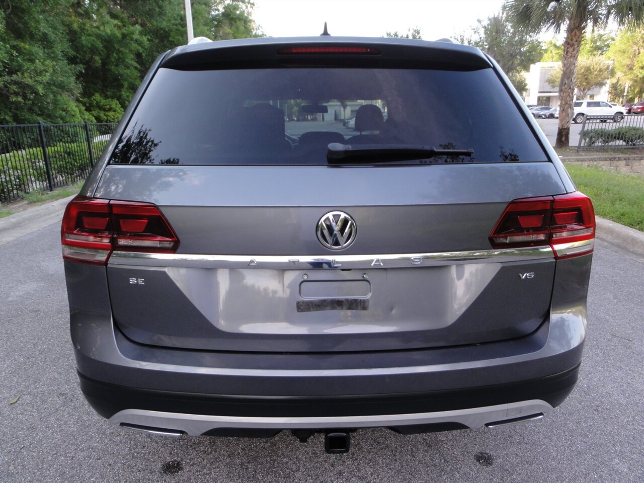 2018 Volkswagen Atlas V6 SE  Premium - Photo 14 - Deland, FL 32720
