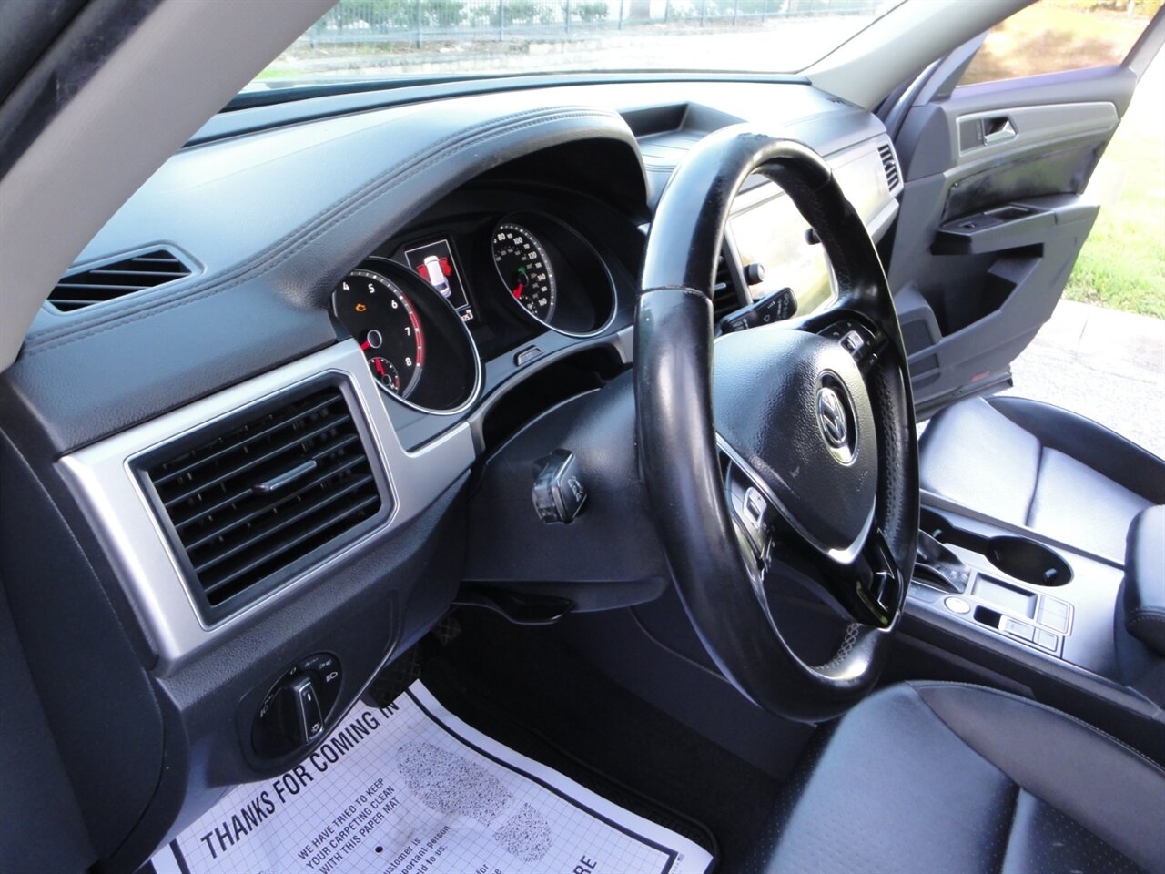 2018 Volkswagen Atlas V6 SE  Premium - Photo 29 - Deland, FL 32720