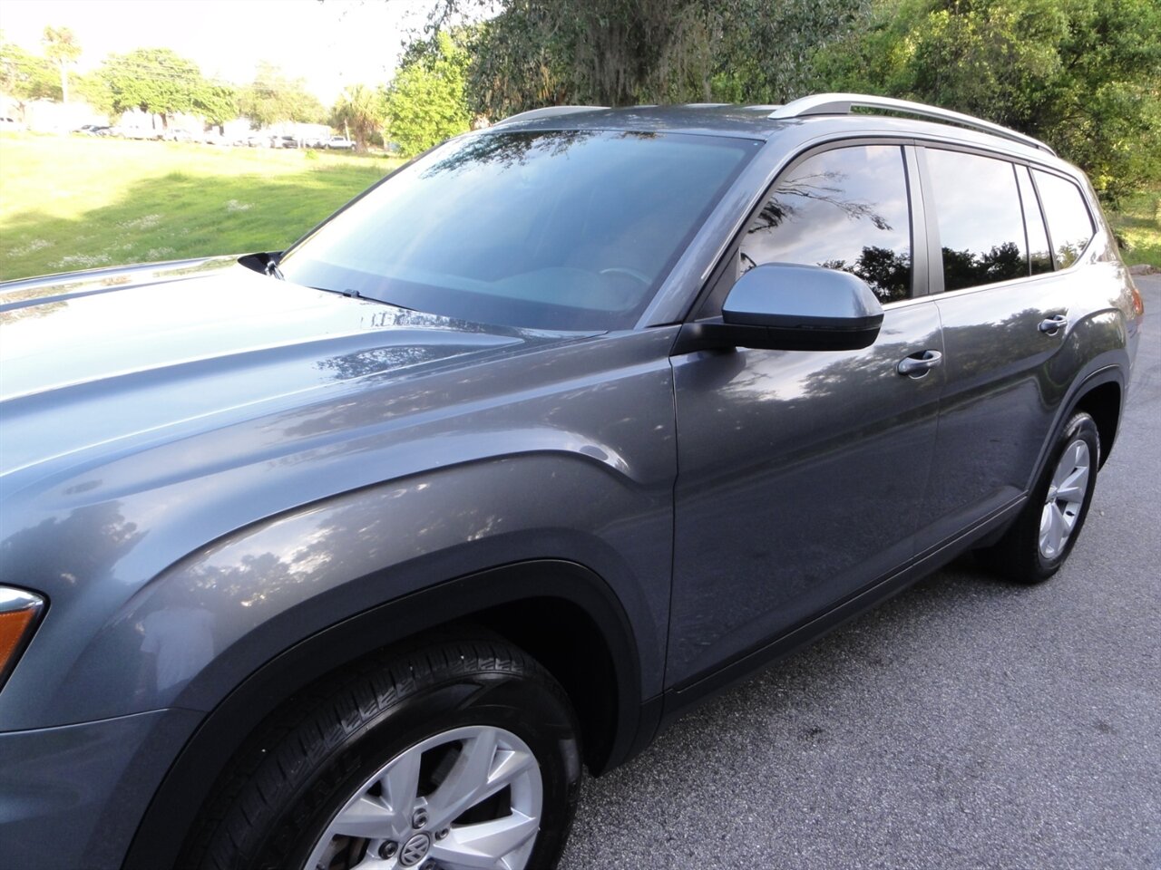 2018 Volkswagen Atlas V6 SE  Premium - Photo 9 - Deland, FL 32720