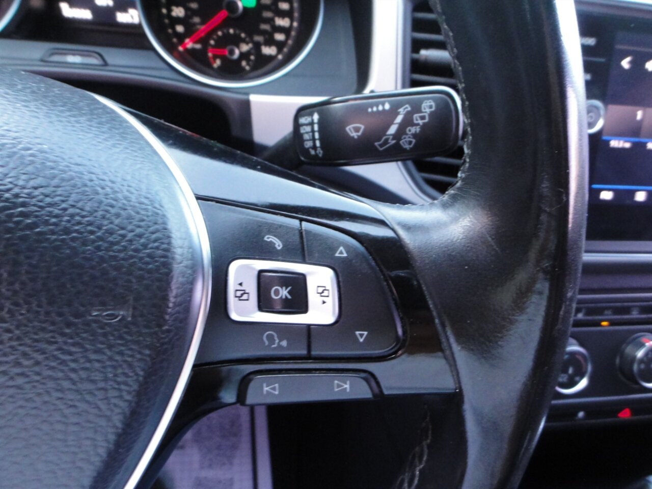 2018 Volkswagen Atlas V6 SE  Premium - Photo 46 - Deland, FL 32720