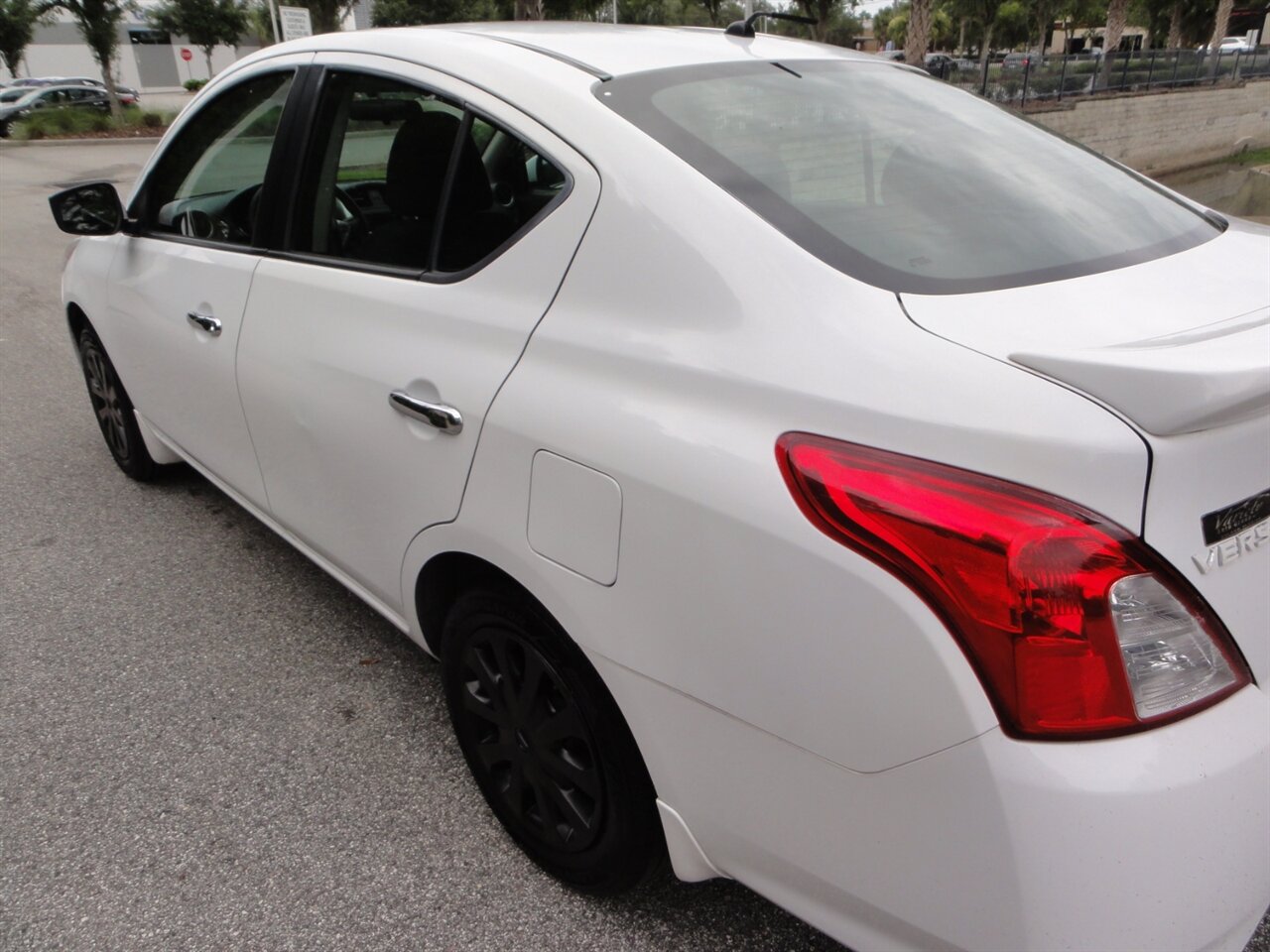 2016 Nissan Versa 1.6 S - Photo 12 - Deland, FL 32720