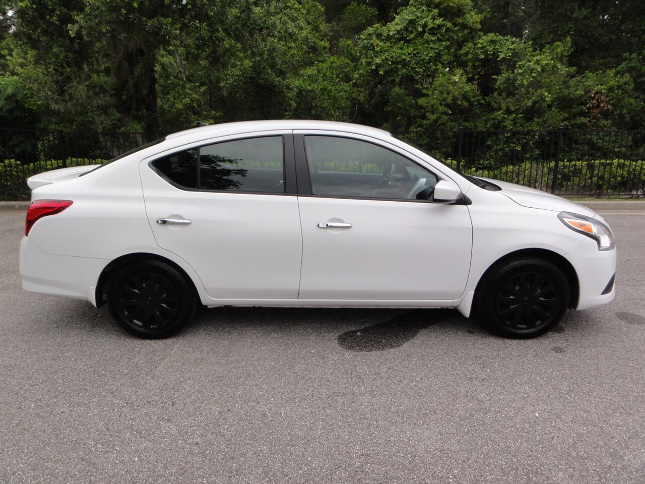 2016 Nissan Versa 1.6 S - Photo 15 - Deland, FL 32720