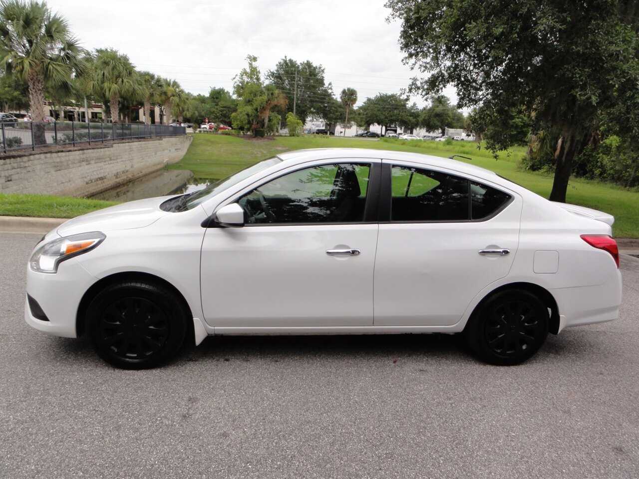 2016 Nissan Versa 1.6 S - Photo 16 - Deland, FL 32720