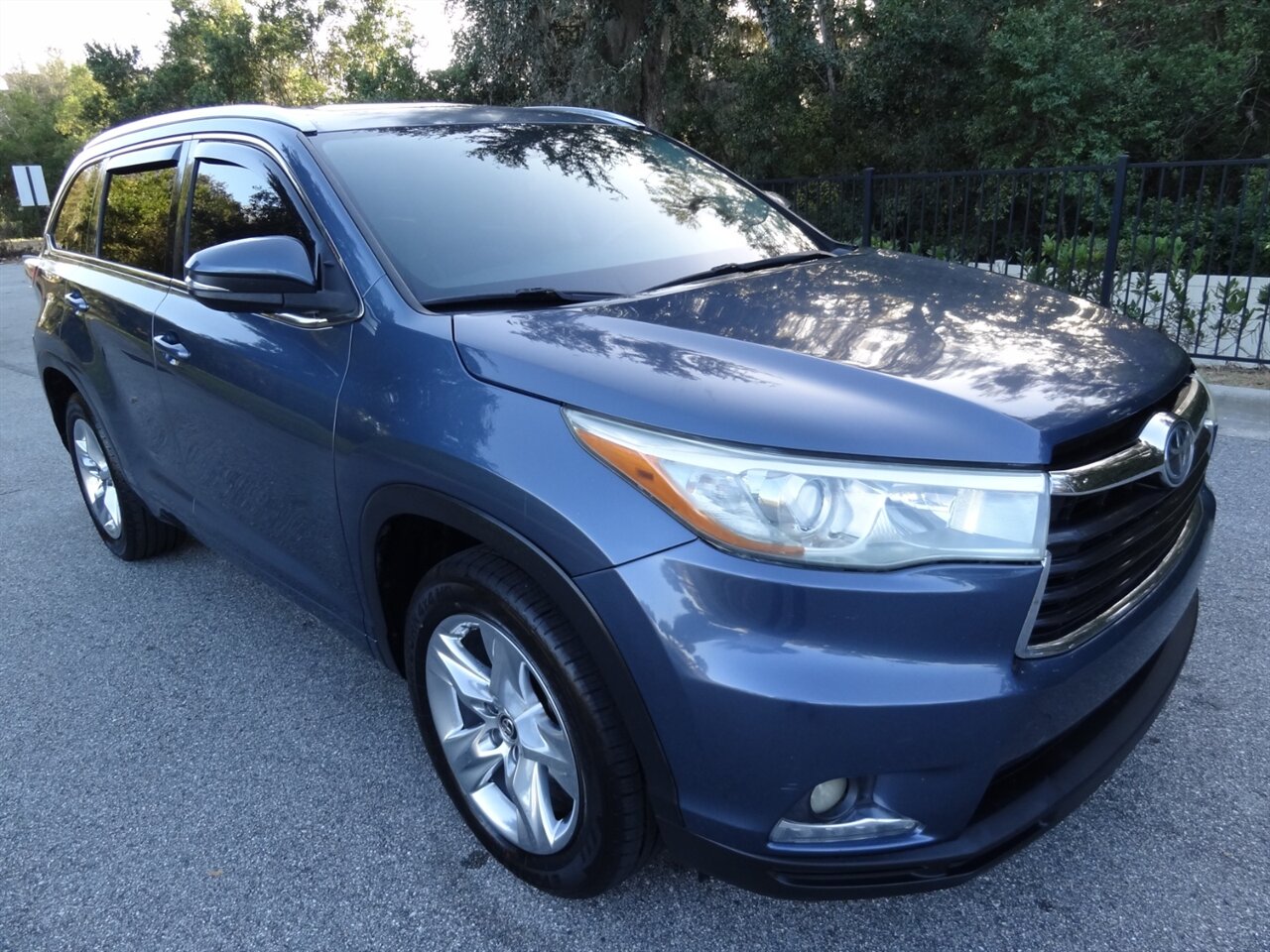 2016 Toyota Highlander Limited   - Photo 1 - Deland, FL 32720