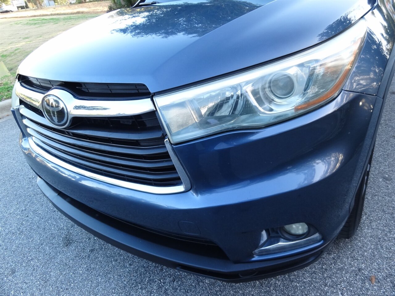 2016 Toyota Highlander Limited - Photo 7 - Deland, FL 32720