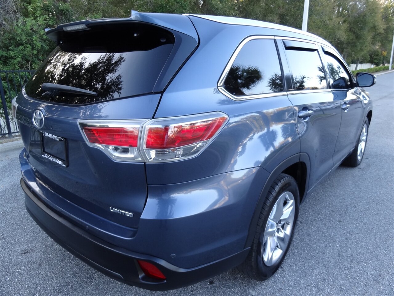 2016 Toyota Highlander Limited - Photo 3 - Deland, FL 32720