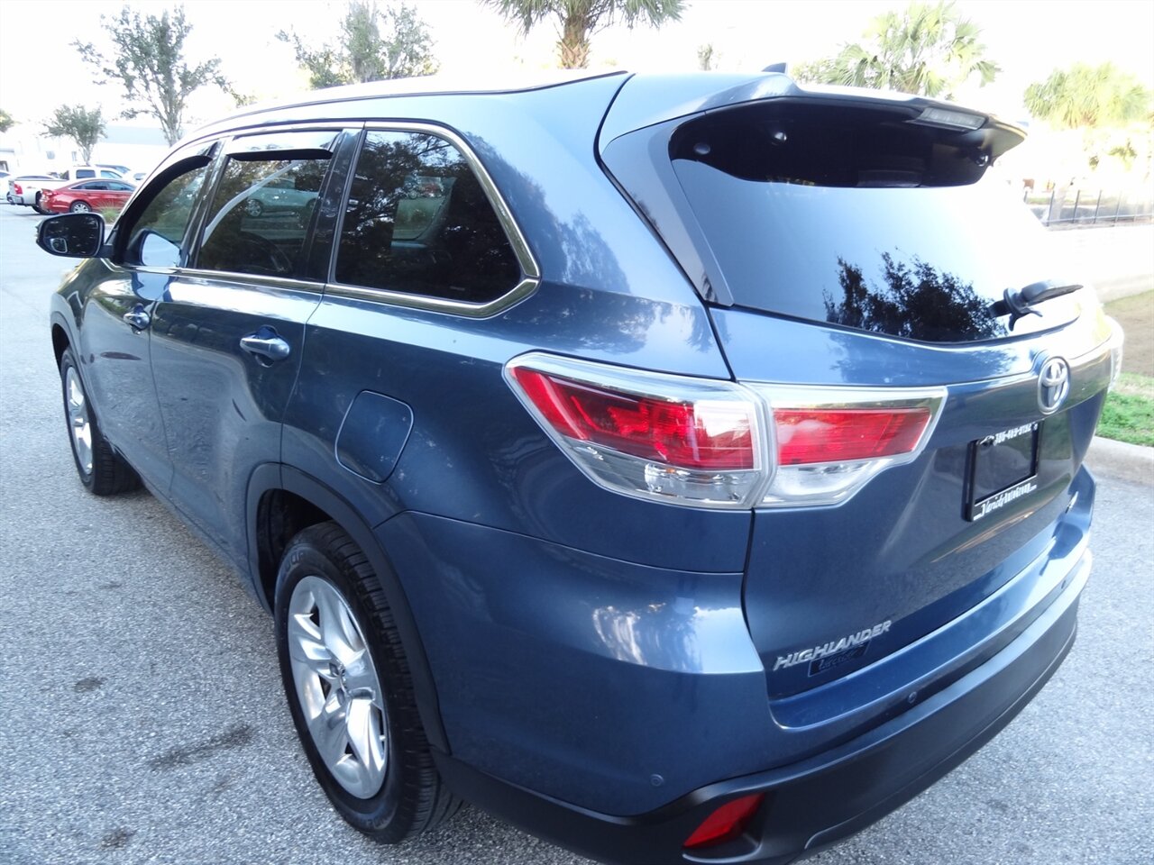 2016 Toyota Highlander Limited - Photo 4 - Deland, FL 32720