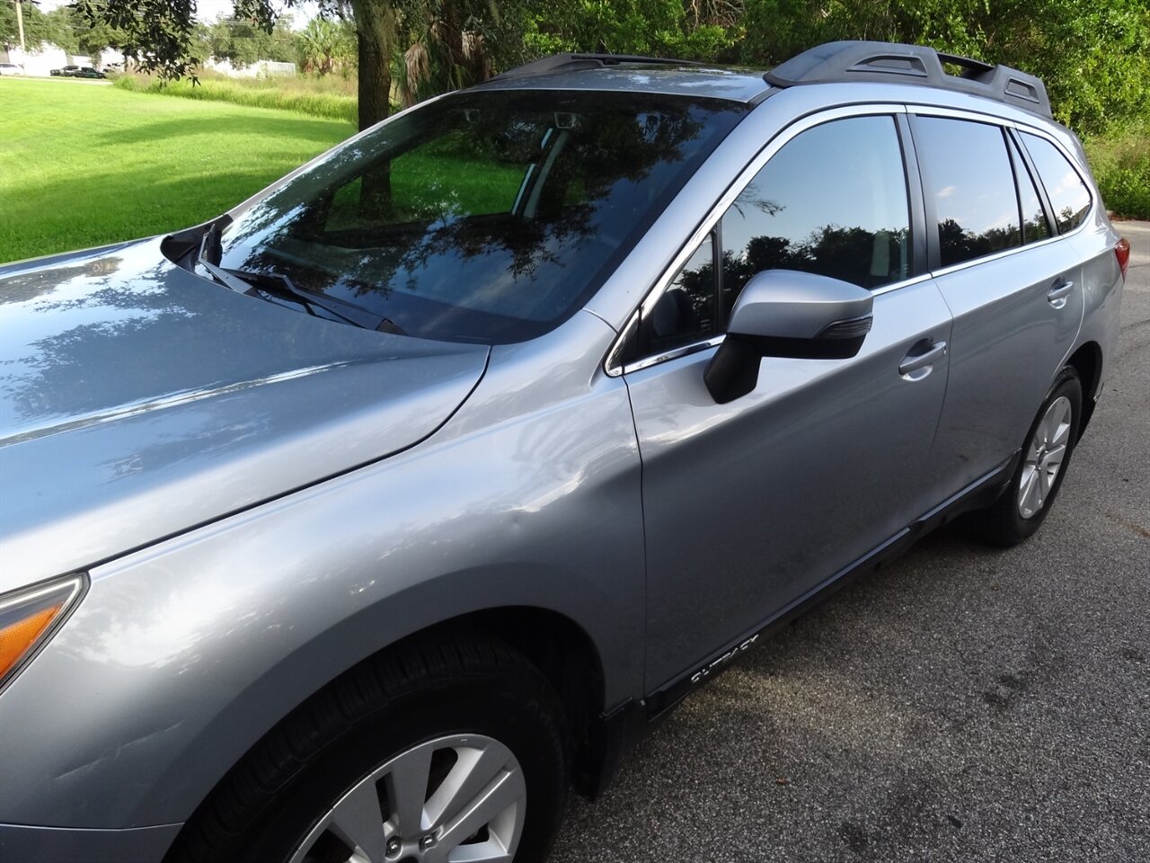 2015 Subaru Outback 2.5i Premium   - Photo 9 - Deland, FL 32720