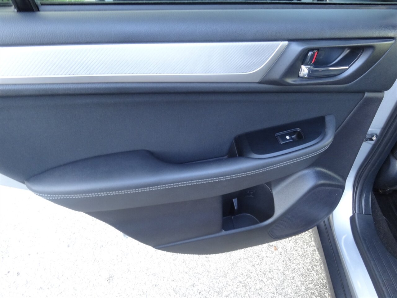 2015 Subaru Outback 2.5i Premium   - Photo 36 - Deland, FL 32720