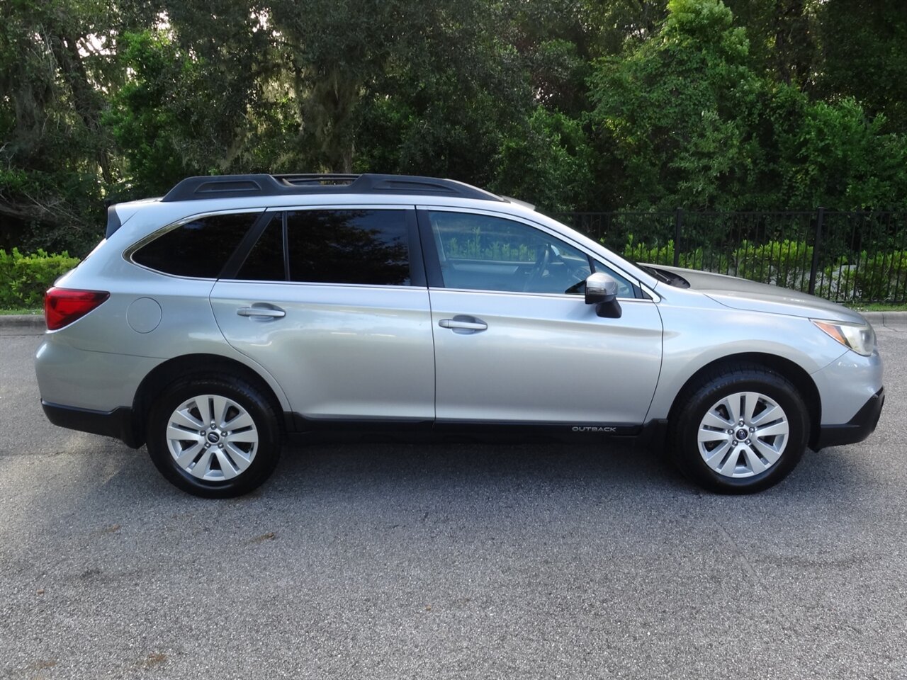 2015 Subaru Outback 2.5i Premium   - Photo 15 - Deland, FL 32720