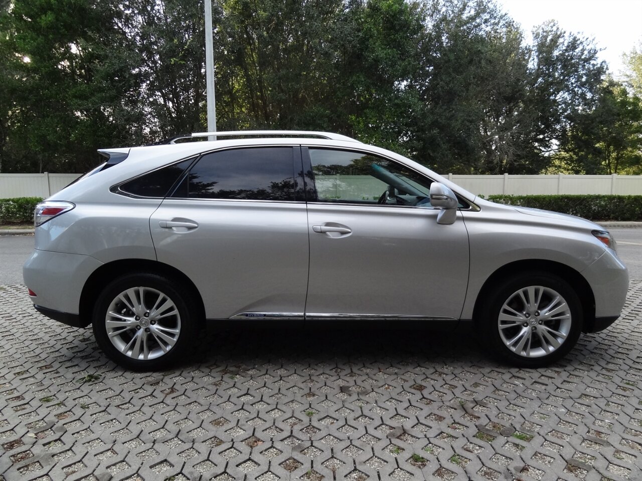 2010 Lexus RX 450h  Premium - Photo 15 - Deland, FL 32720