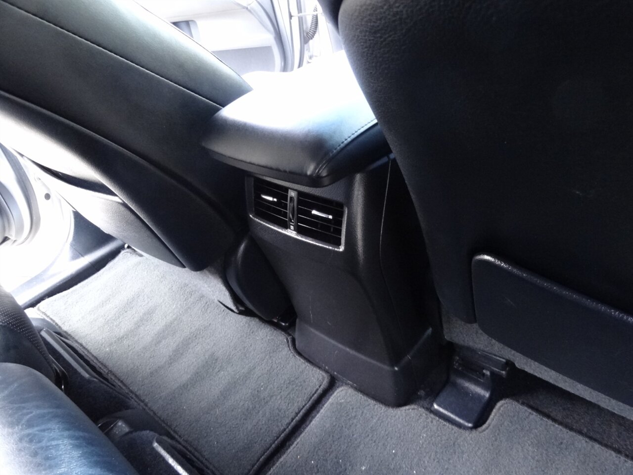 2010 Lexus RX 450h  Premium - Photo 37 - Deland, FL 32720