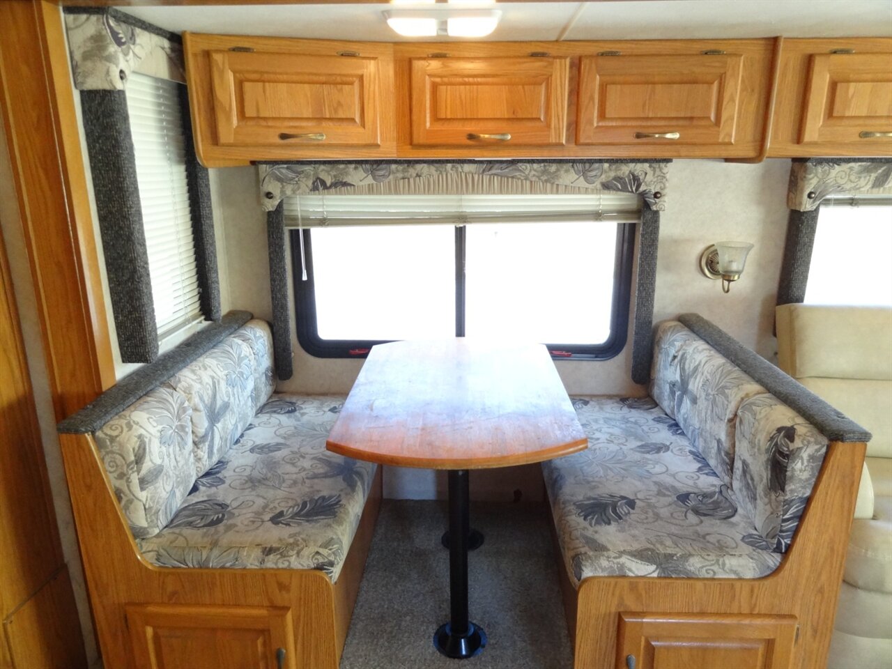 2005 Damon Day Break 3272  Class A - Photo 66 - Deland, FL 32720