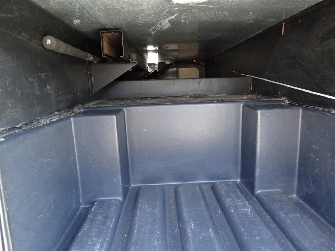 2005 Damon Day Break 3272  Class A - Photo 28 - Deland, FL 32720