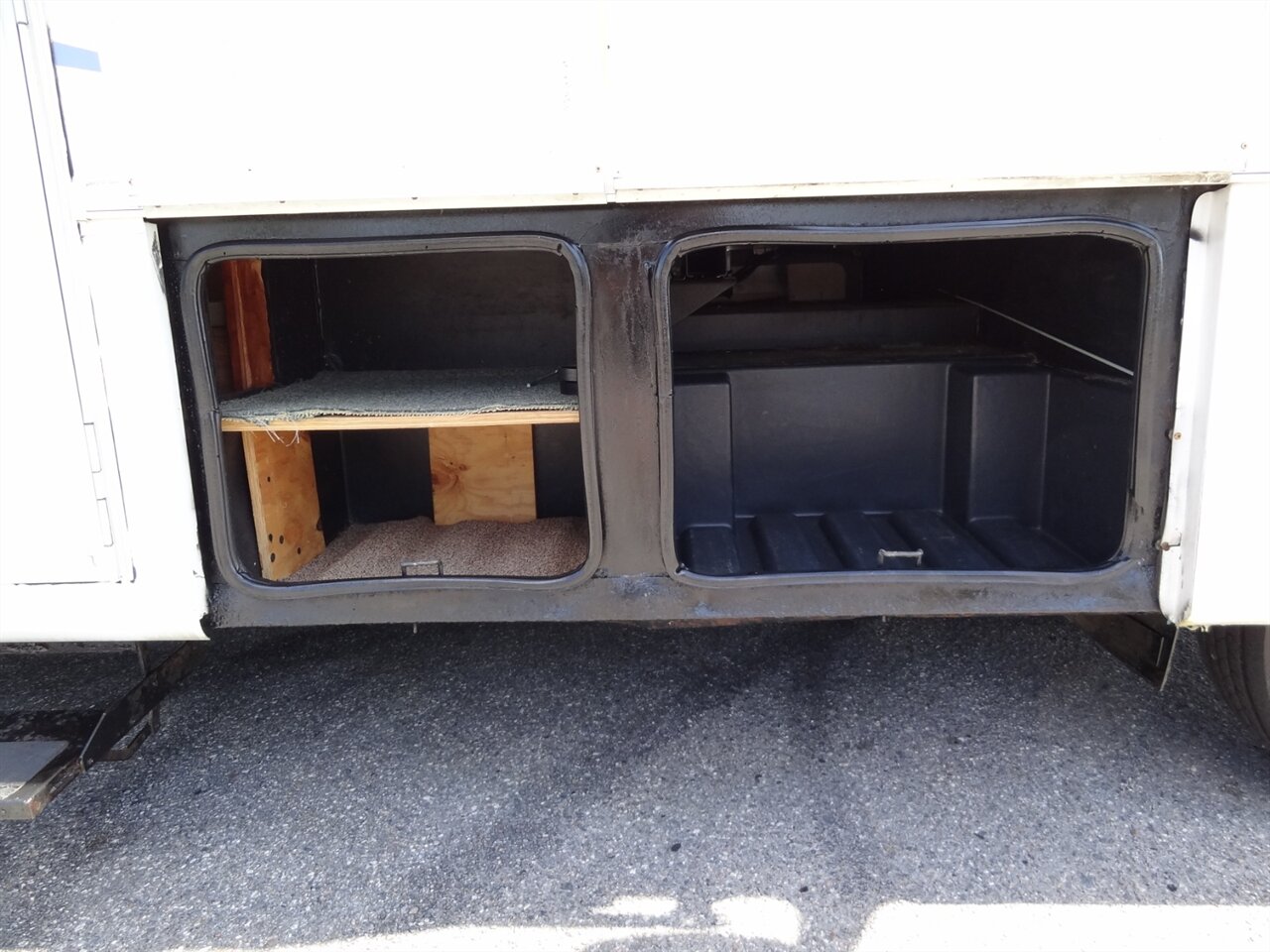 2005 Damon Day Break 3272  Class A - Photo 27 - Deland, FL 32720