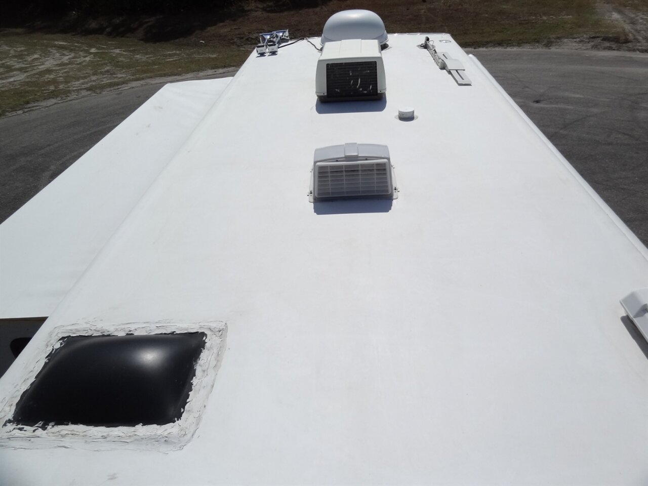 2005 Damon Day Break 3272  Class A - Photo 45 - Deland, FL 32720