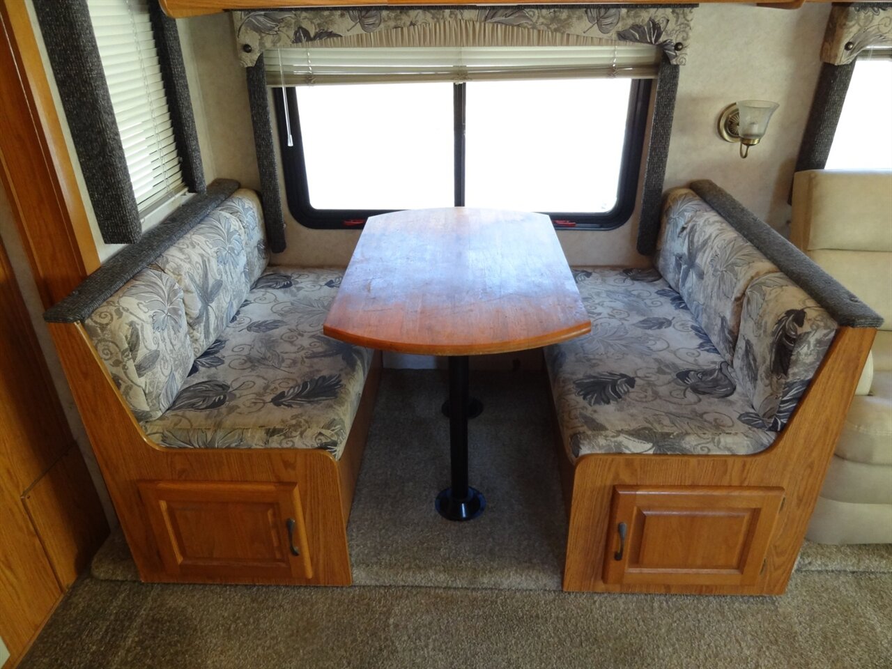 2005 Damon Day Break 3272  Class A - Photo 65 - Deland, FL 32720