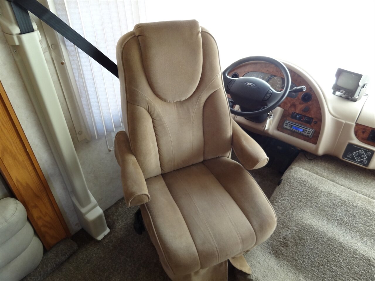 2005 Damon Day Break 3272  Class A - Photo 92 - Deland, FL 32720